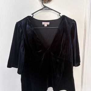 Knox Rose Black Velvet V-Neck Blouse